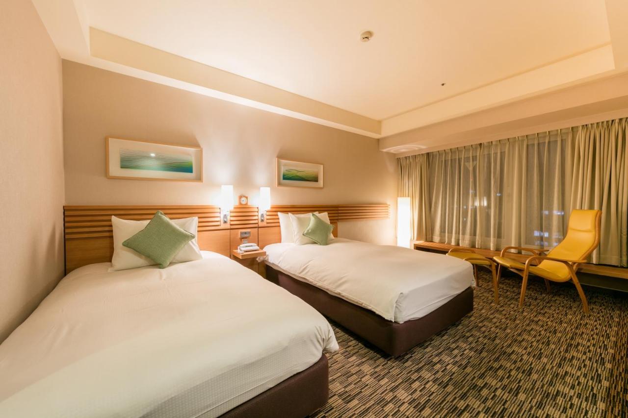 โรงแรม รีโซล ทรินิตี้